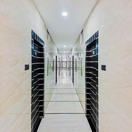 Oyo 29131 Hotel Mn Grand Shamshabad Exterior photo