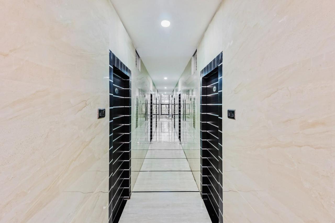Oyo 29131 Hotel Mn Grand Shamshabad Exterior photo