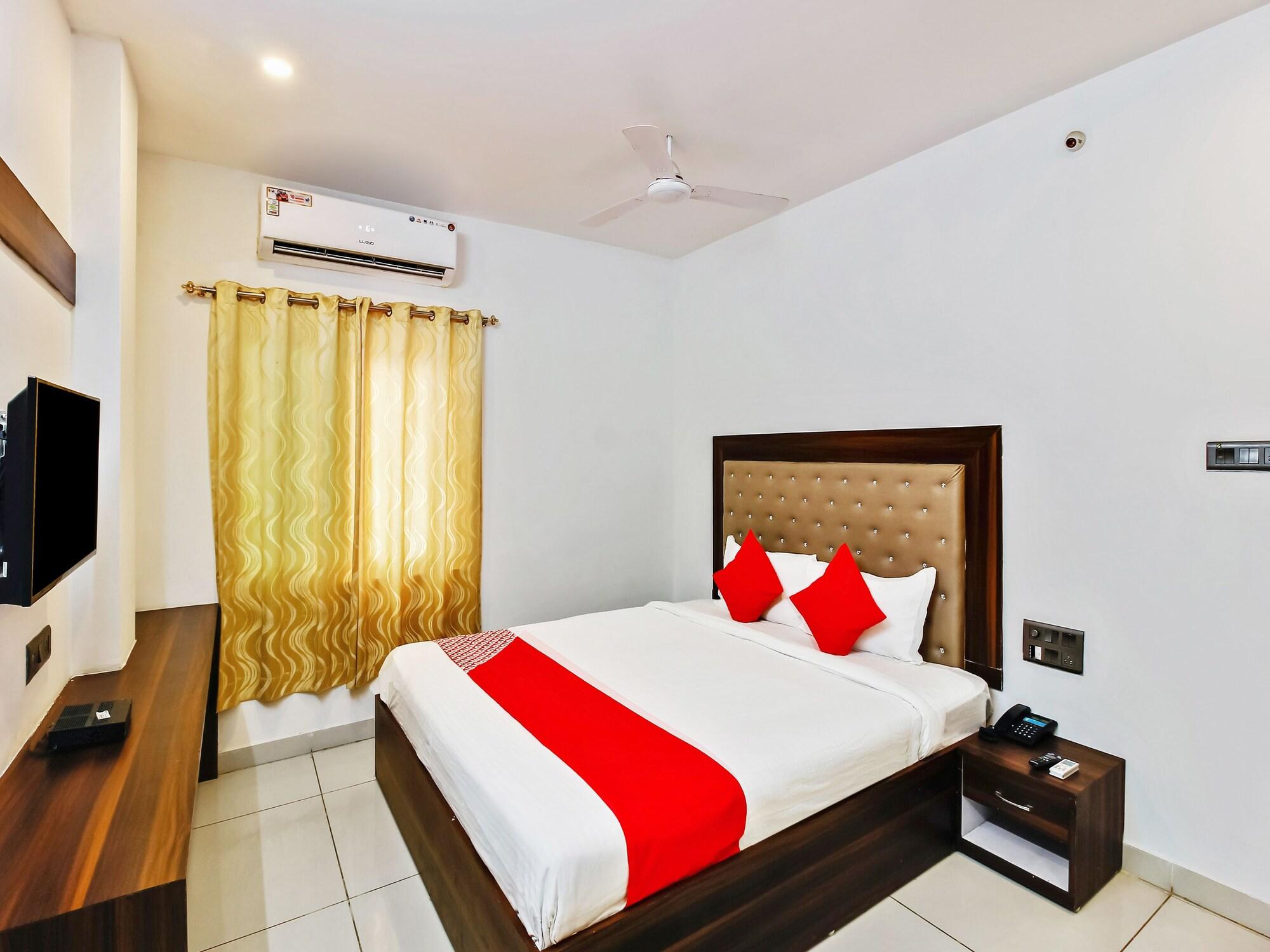 Oyo 29131 Hotel Mn Grand Shamshabad Exterior photo